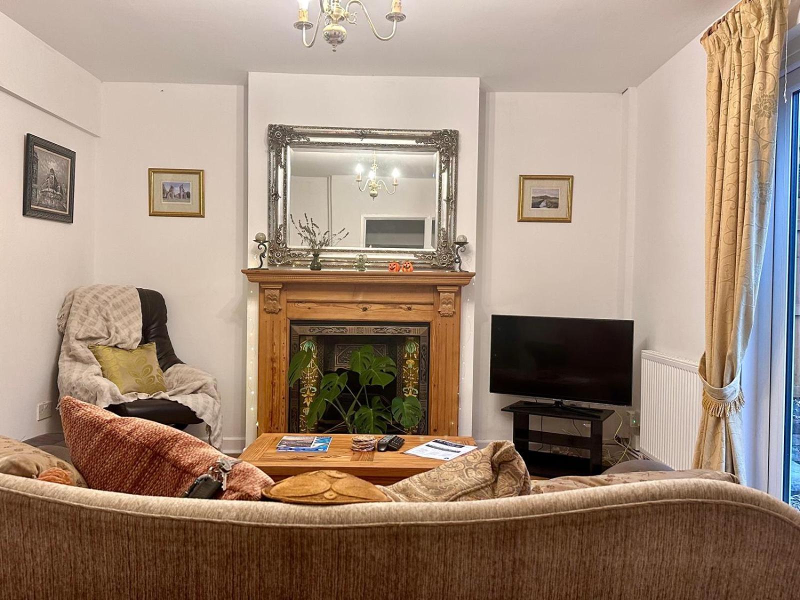 Villa Peace & Tranquility In The Centre Of Town Glastonbury Exterior foto